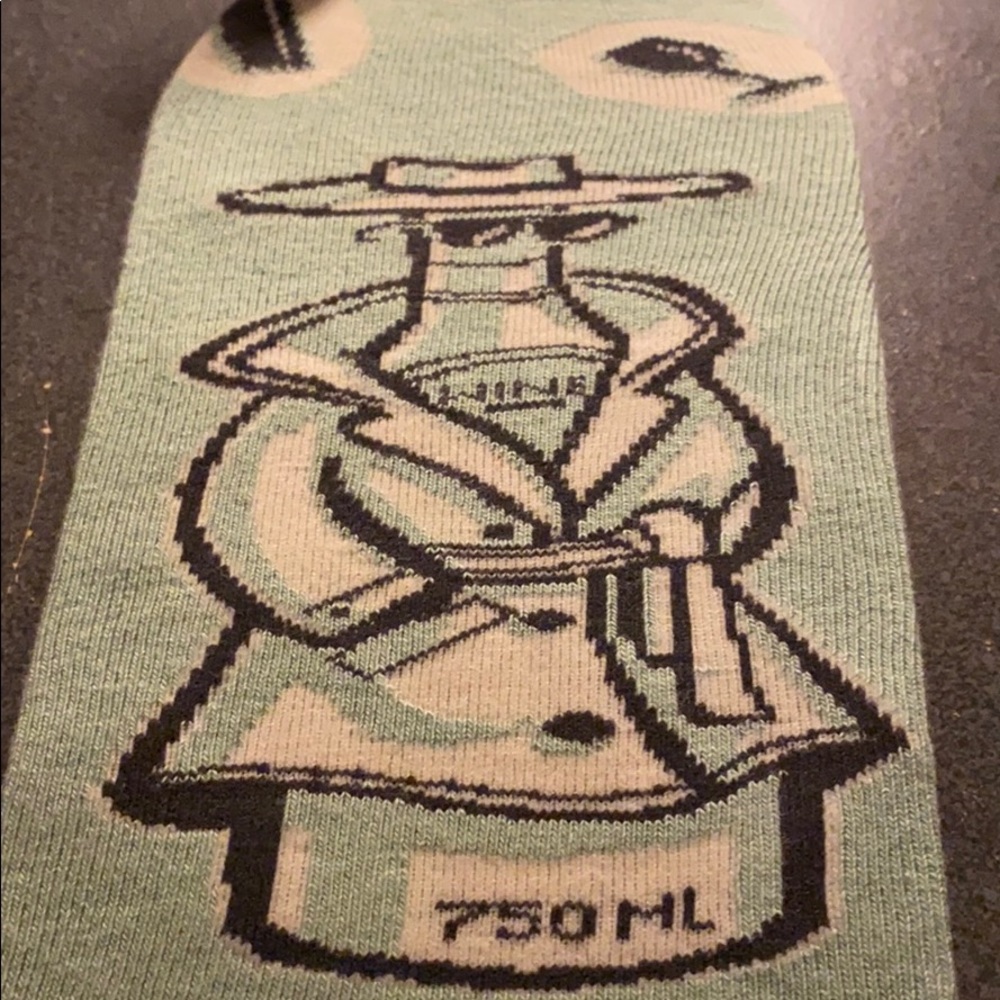 3/$15 NEW wine bottle sock shh there’s wine here - Picture 5 of 7